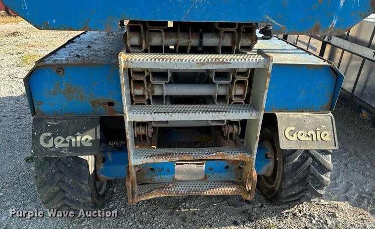 image for item EH4436 1999 Genie GS-3268 IC scissor lift