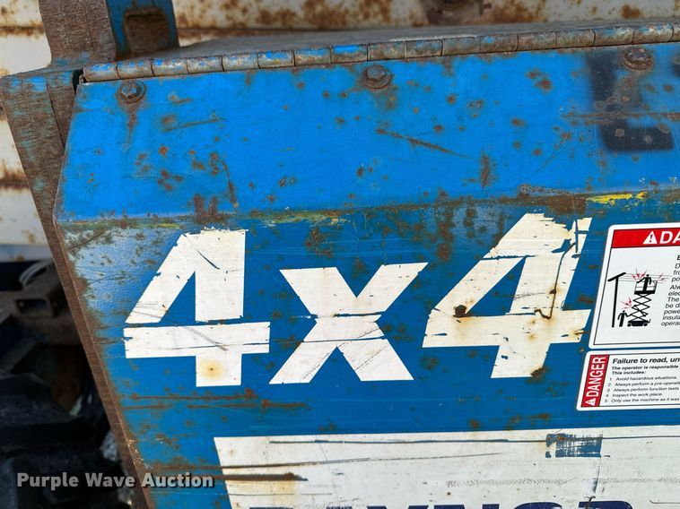 image for item EH4436 1999 Genie GS-3268 IC scissor lift