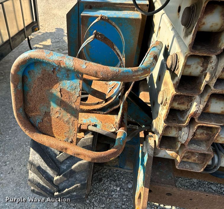 image for item EH4436 1999 Genie GS-3268 IC scissor lift