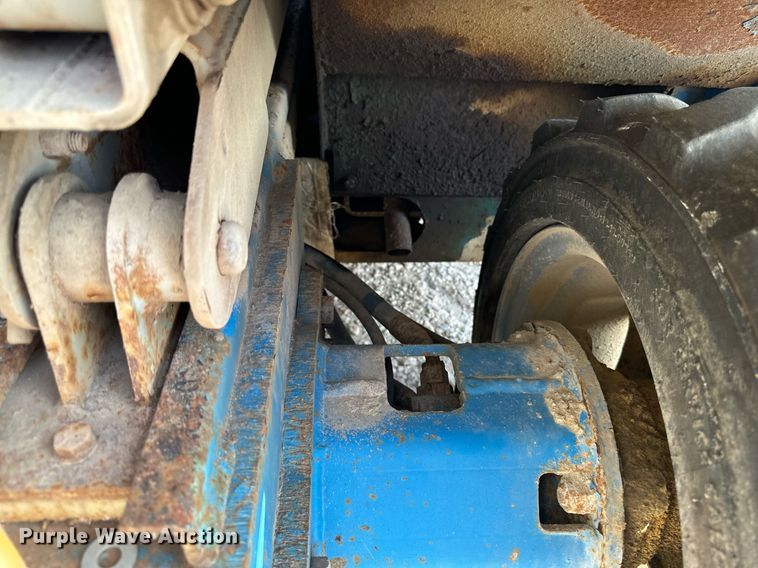 image for item EH4436 1999 Genie GS-3268 IC scissor lift