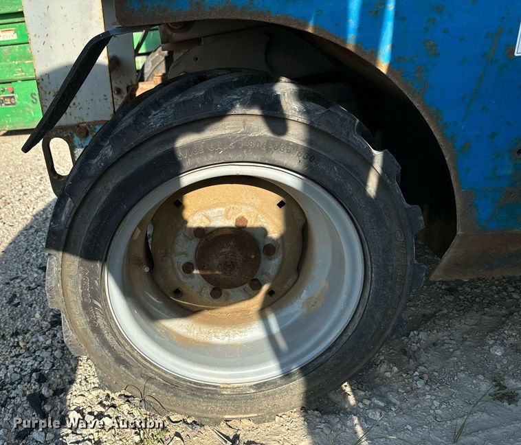 image for item EH4436 1999 Genie GS-3268 IC scissor lift