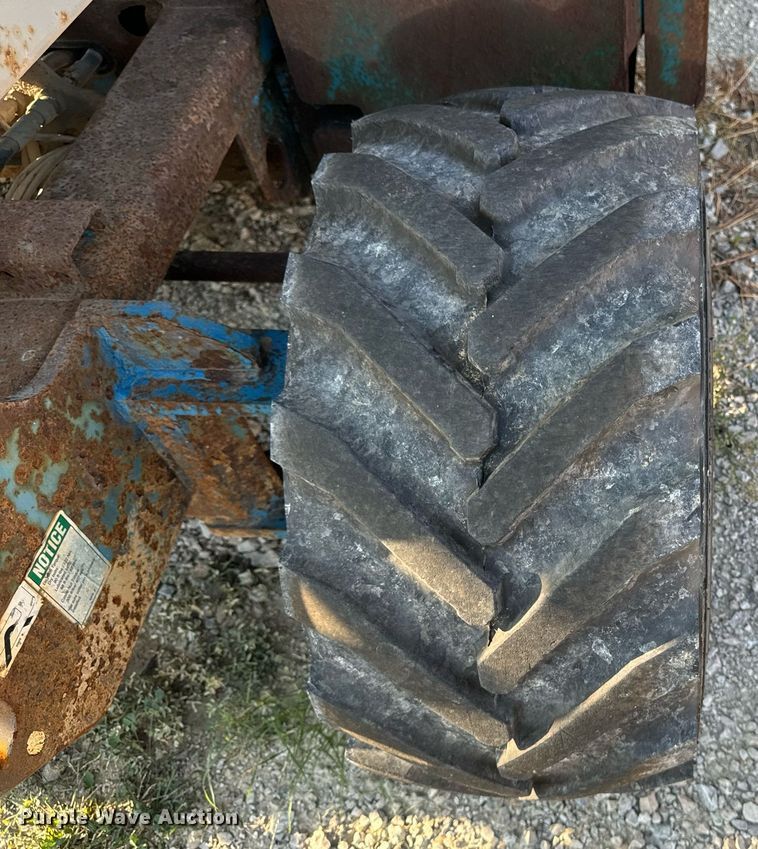 image for item EH4436 1999 Genie GS-3268 IC scissor lift