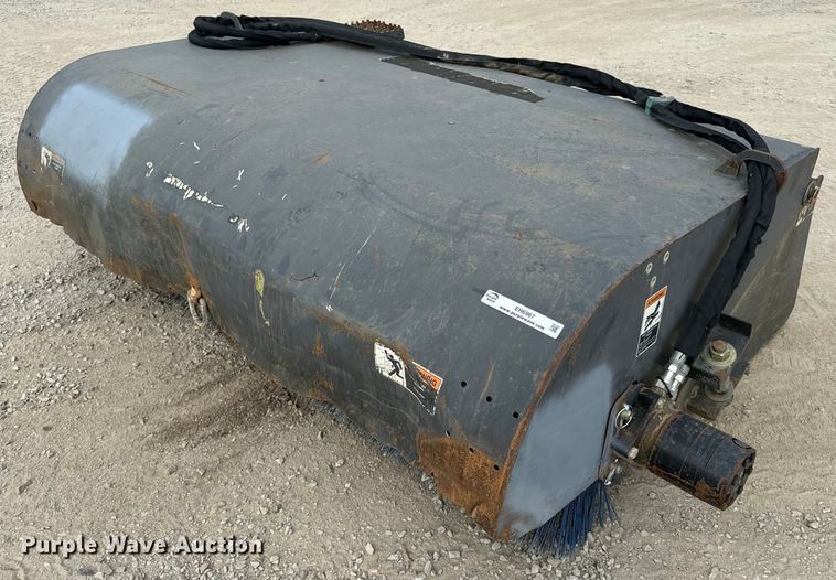 image for item EH6967 2019 Case 51469715 skid steer broom