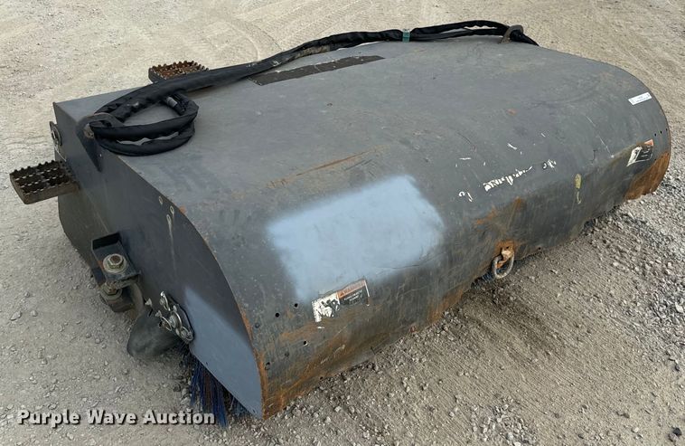 image for item EH6967 2019 Case 51469715 skid steer broom