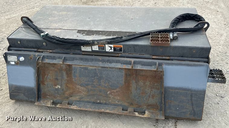 image for item EH6967 2019 Case 51469715 skid steer broom