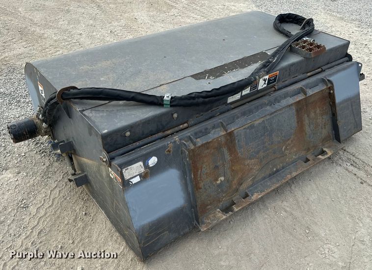 image for item EH6967 2019 Case 51469715 skid steer broom