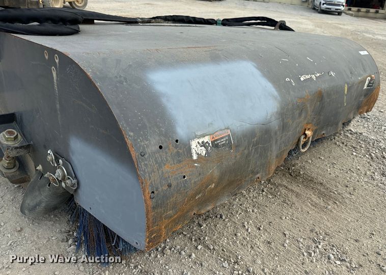 image for item EH6967 2019 Case 51469715 skid steer broom