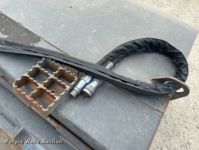 image for item EH6967 2019 Case 51469715 skid steer broom