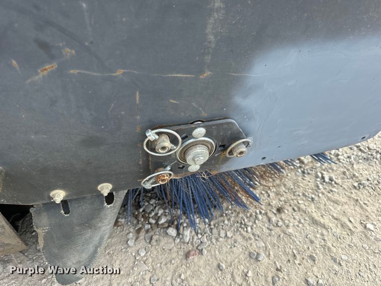 image for item EH6967 2019 Case 51469715 skid steer broom