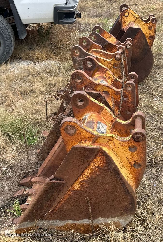 image for item EH6968 (5) backhoe buckets