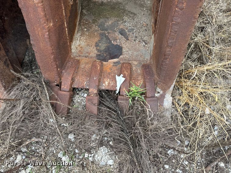 image for item EH6968 (5) backhoe buckets