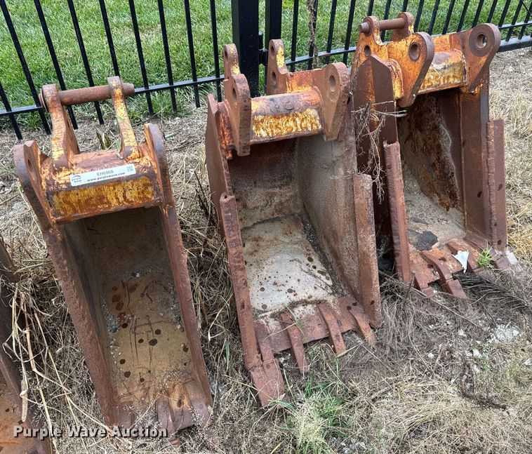 image for item EH6968 (5) backhoe buckets