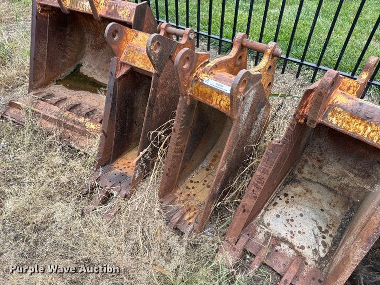 image for item EH6968 (5) backhoe buckets