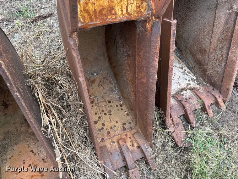 image for item EH6968 (5) backhoe buckets