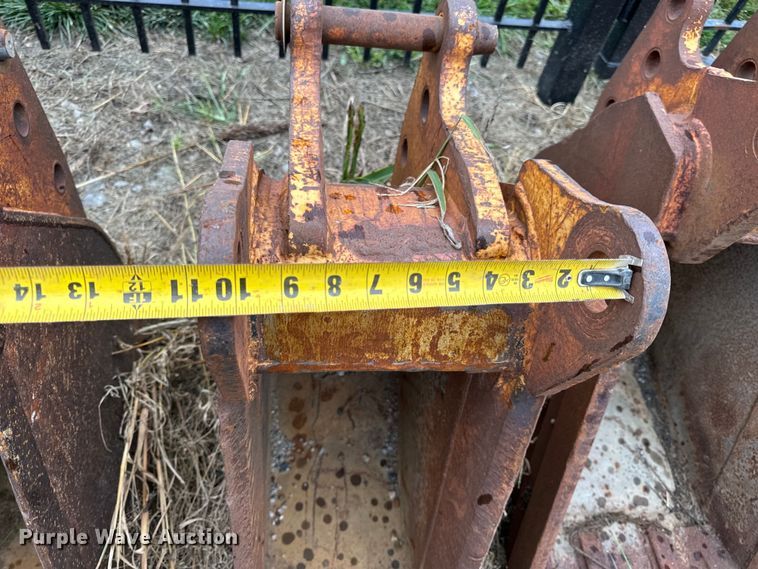 image for item EH6968 (5) backhoe buckets