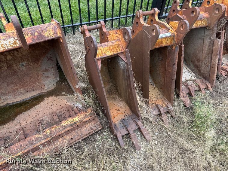 image for item EH6968 (5) backhoe buckets