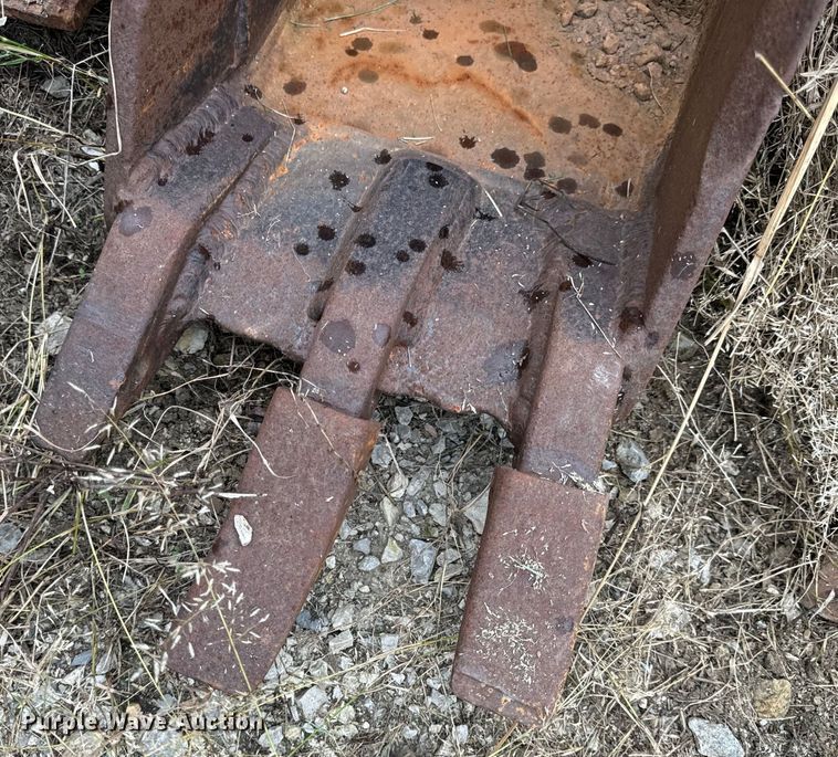 image for item EH6968 (5) backhoe buckets