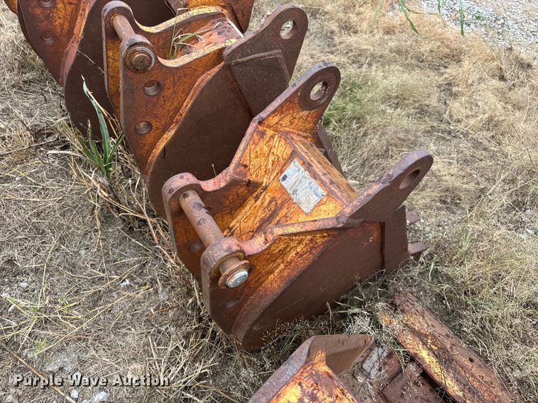 image for item EH6968 (5) backhoe buckets