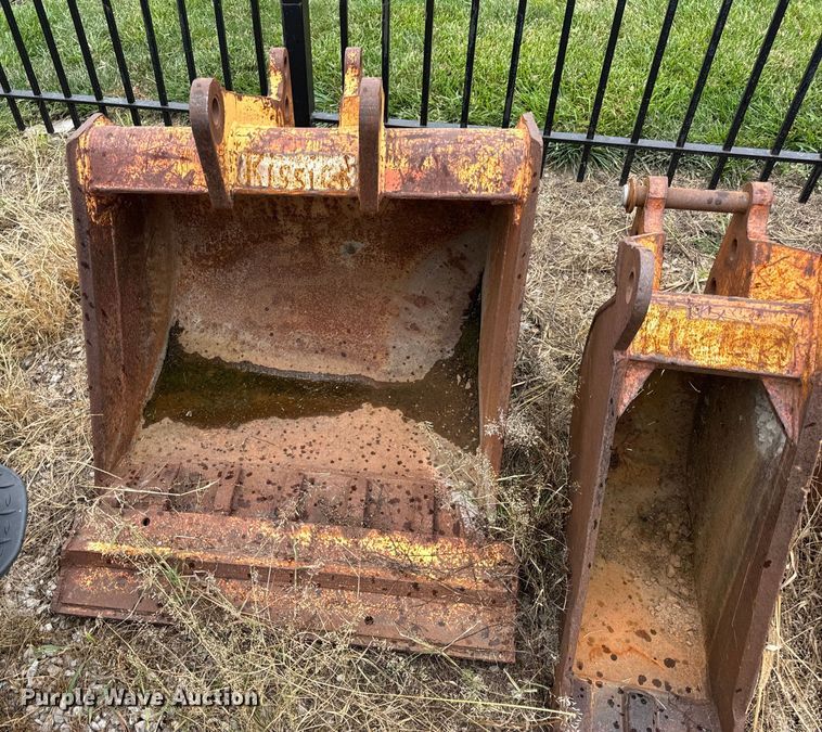 image for item EH6968 (5) backhoe buckets