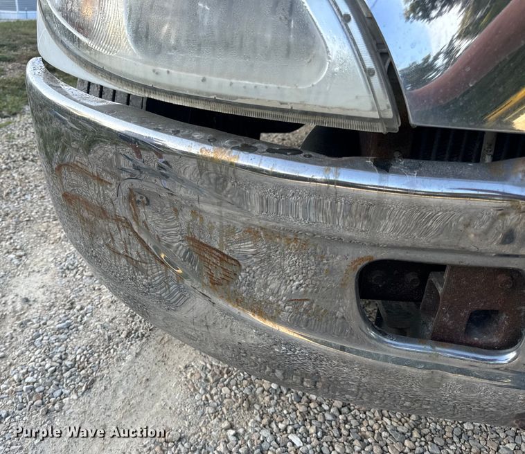 image for item EH6975 2005 International  8600 dump truck