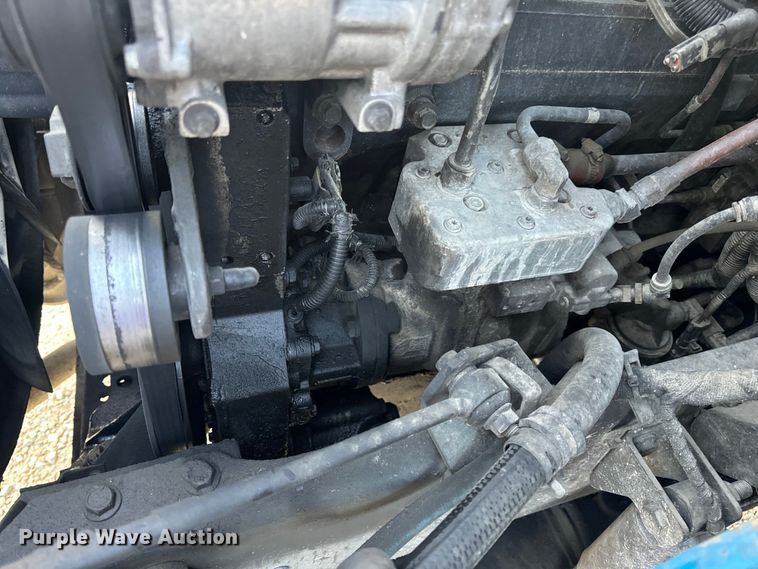 image for item EH6975 2005 International  8600 dump truck