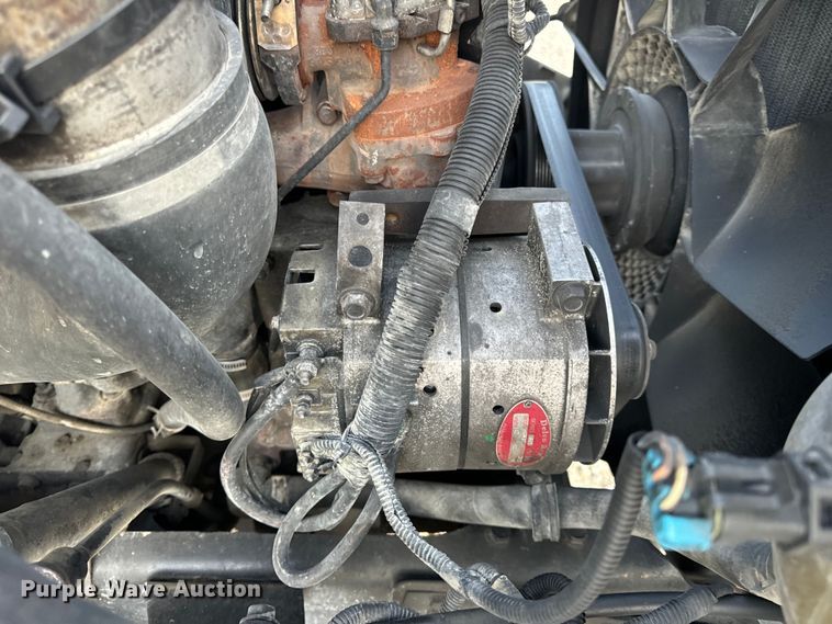 image for item EH6975 2005 International  8600 dump truck