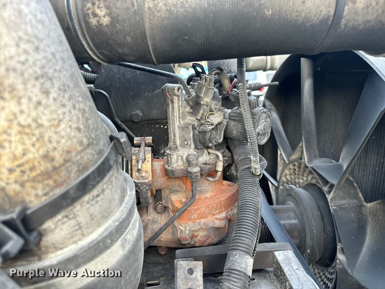 image for item EH6975 2005 International  8600 dump truck