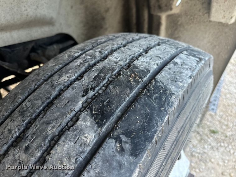 image for item EH6975 2005 International  8600 dump truck