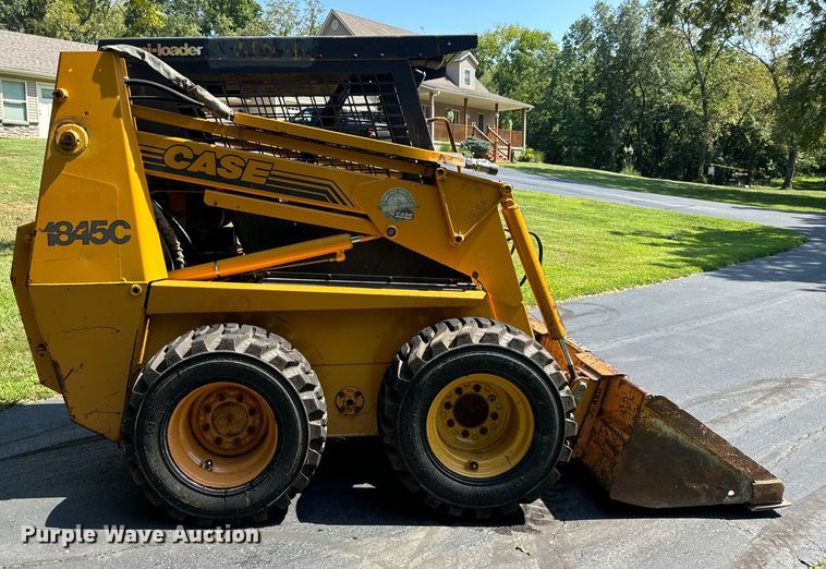 image for item EH6977 1998 Case 1845C skid steer loader