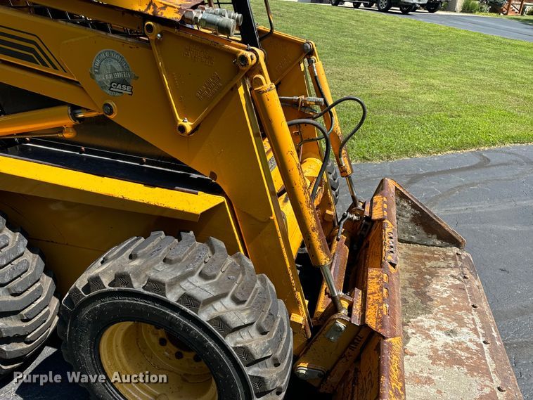image for item EH6977 1998 Case 1845C skid steer loader