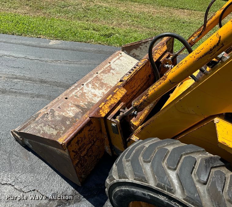 image for item EH6977 1998 Case 1845C skid steer loader