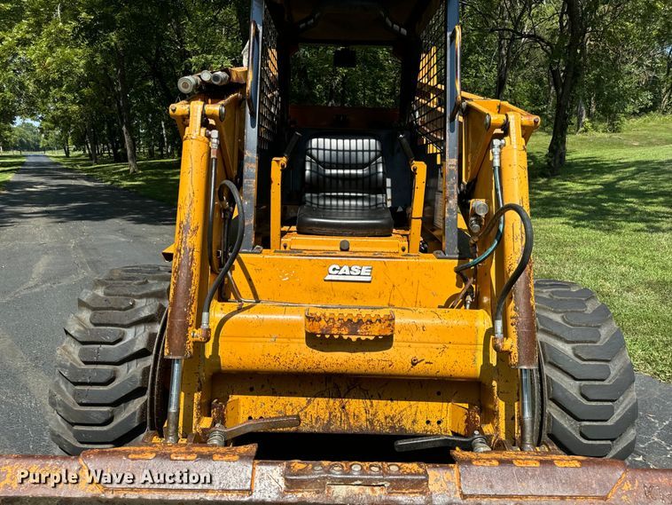 image for item EH6977 1998 Case 1845C skid steer loader