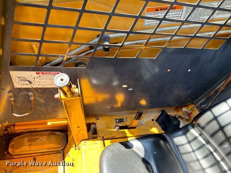 image for item EH6977 1998 Case 1845C skid steer loader