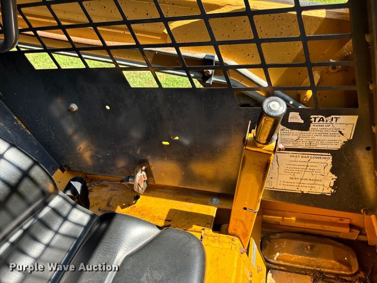 image for item EH6977 1998 Case 1845C skid steer loader