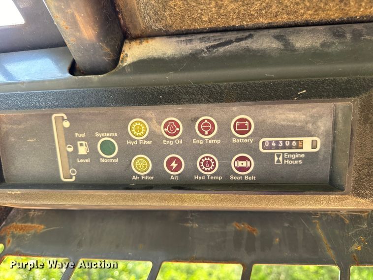 image for item EH6977 1998 Case 1845C skid steer loader