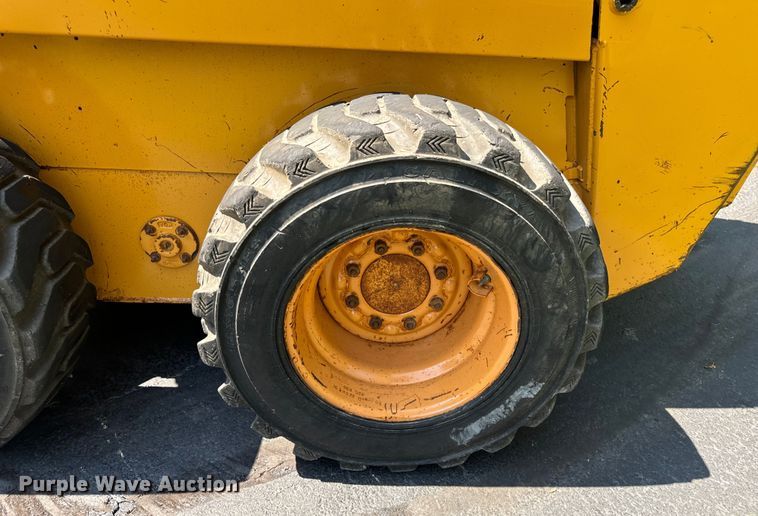 image for item EH6977 1998 Case 1845C skid steer loader