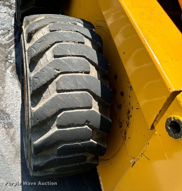 image for item EH6977 1998 Case 1845C skid steer loader