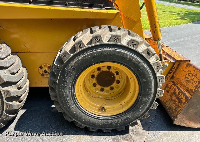 image for item EH6977 1998 Case 1845C skid steer loader