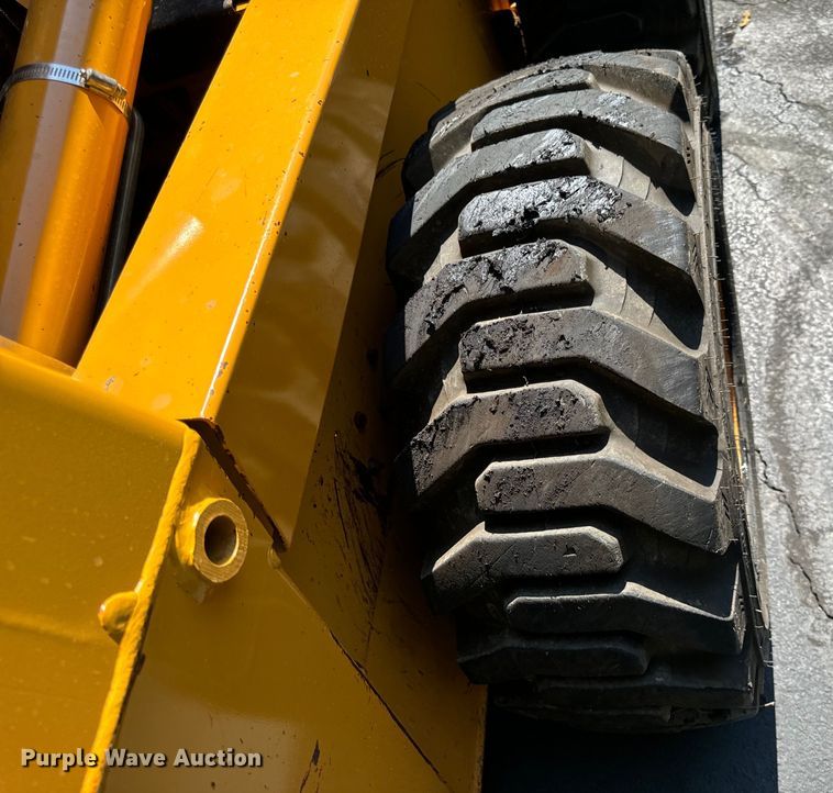 image for item EH6977 1998 Case 1845C skid steer loader