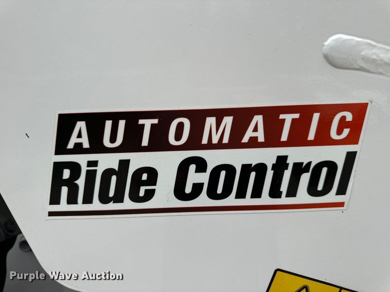 image for item EH6980 2022 Bobcat T76 R-Series tracked skid steer loader