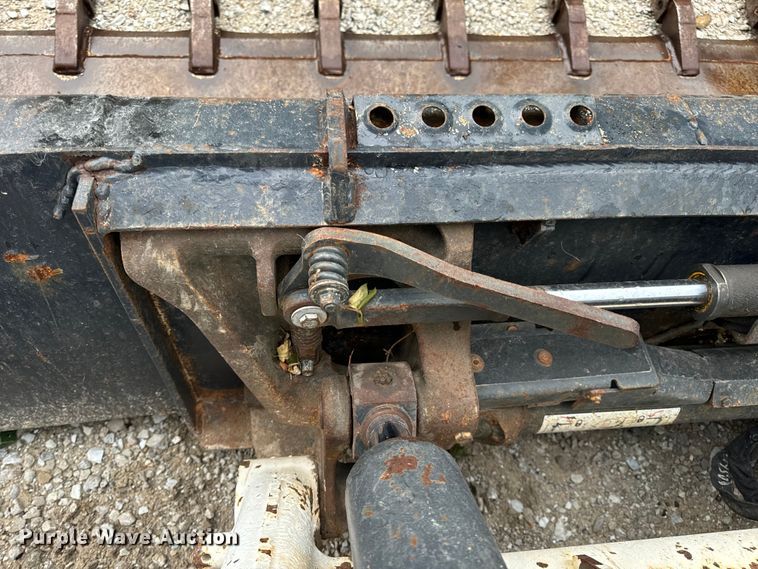 image for item EH6980 2022 Bobcat T76 R-Series tracked skid steer loader