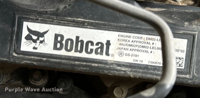 image for item EH6980 2022 Bobcat T76 R-Series tracked skid steer loader