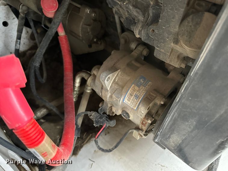 image for item EH6980 2022 Bobcat T76 R-Series tracked skid steer loader