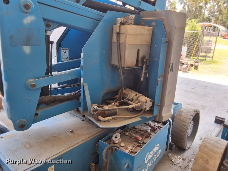 image for item EI4035 2008 Genie Z-34/22 boom lift