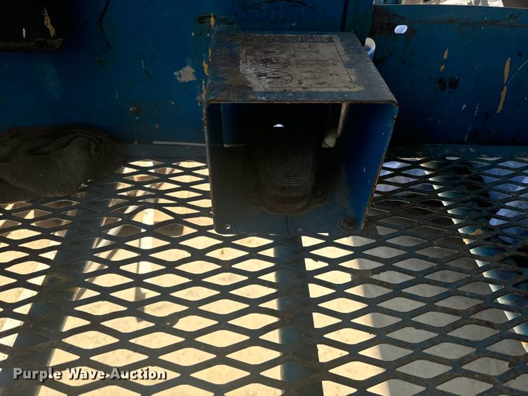 image for item EI4035 2008 Genie Z-34/22 boom lift