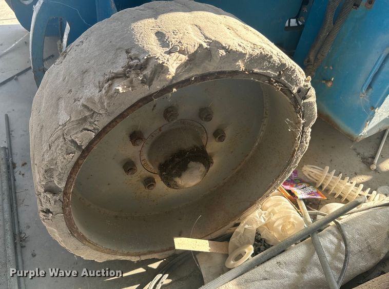 image for item EI4035 2008 Genie Z-34/22 boom lift