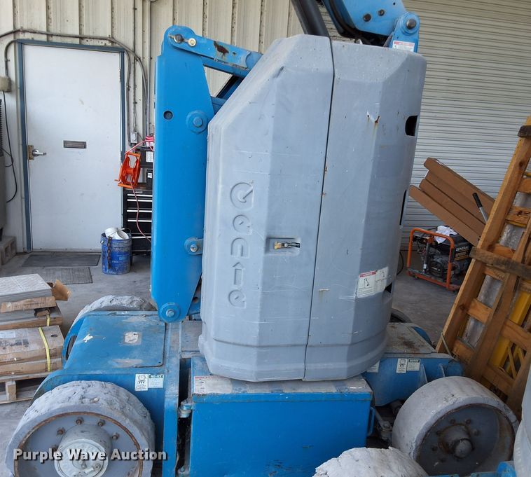 image for item EI4036 2007 Genie Z-30/20N boom lift