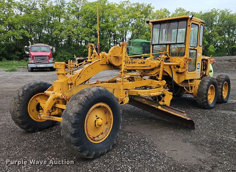 image for item EI8224 1970 Caterpillar  112F rigid frame motor grader