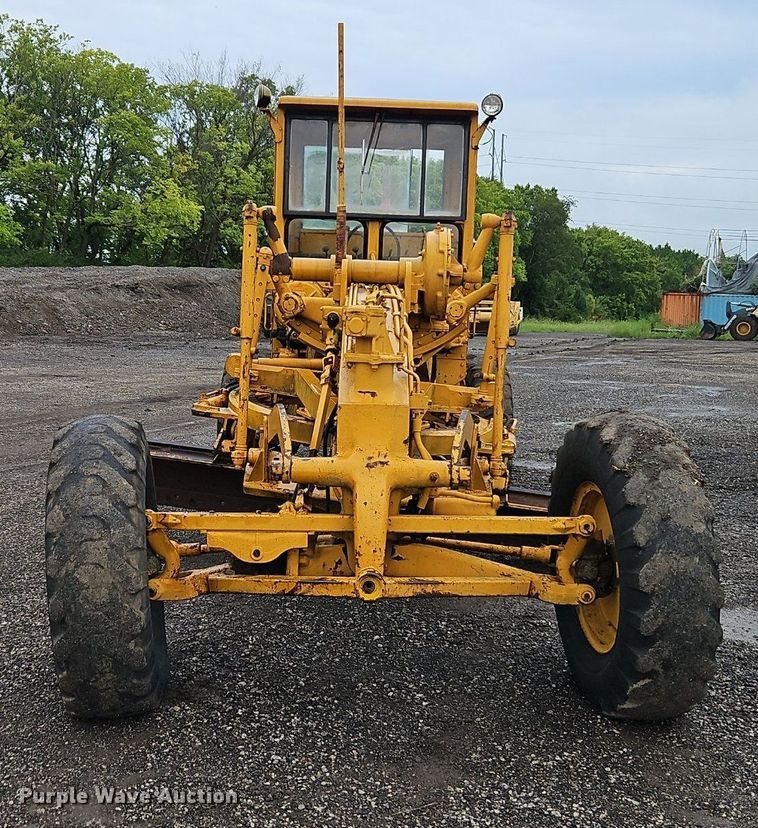 image for item EI8224 1970 Caterpillar  112F rigid frame motor grader