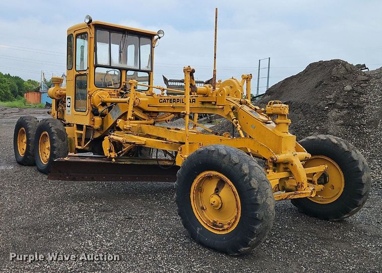 image for item EI8224 1970 Caterpillar  112F rigid frame motor grader